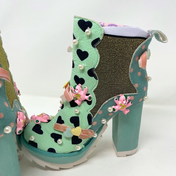 NIB Kandy Kane Irregular Choice - Picture 5 of 11